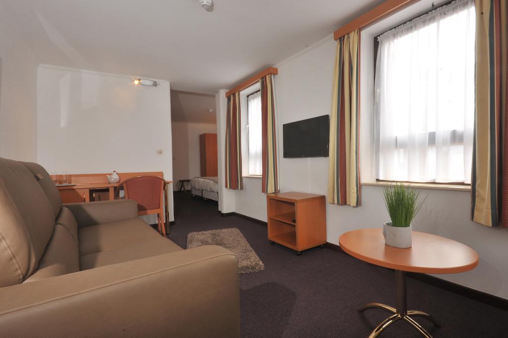 Hotel Du Perron Theux Bilik gambar